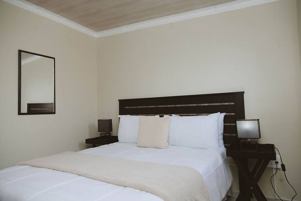 Photo of Bedroom in Bonjaneni