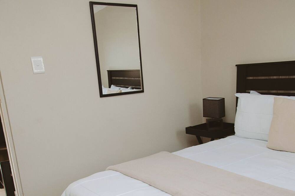 Photo of Bedroom in Bonjaneni