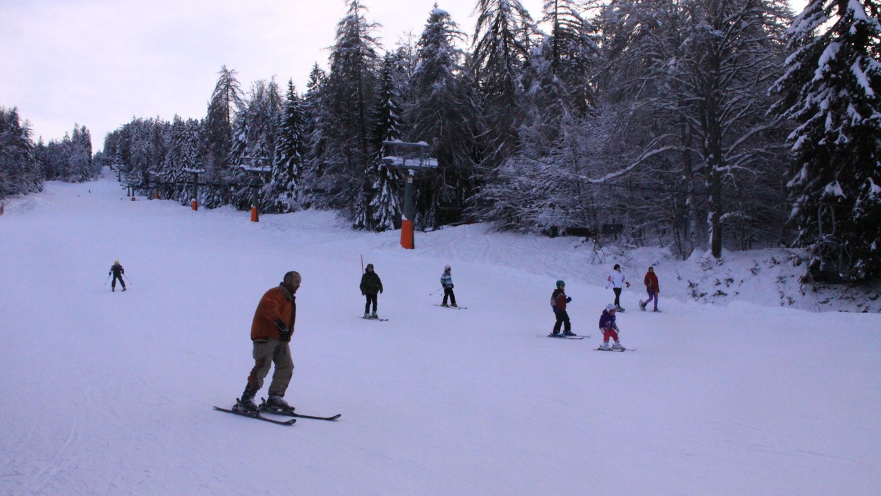 Photo of Others in Ruffre