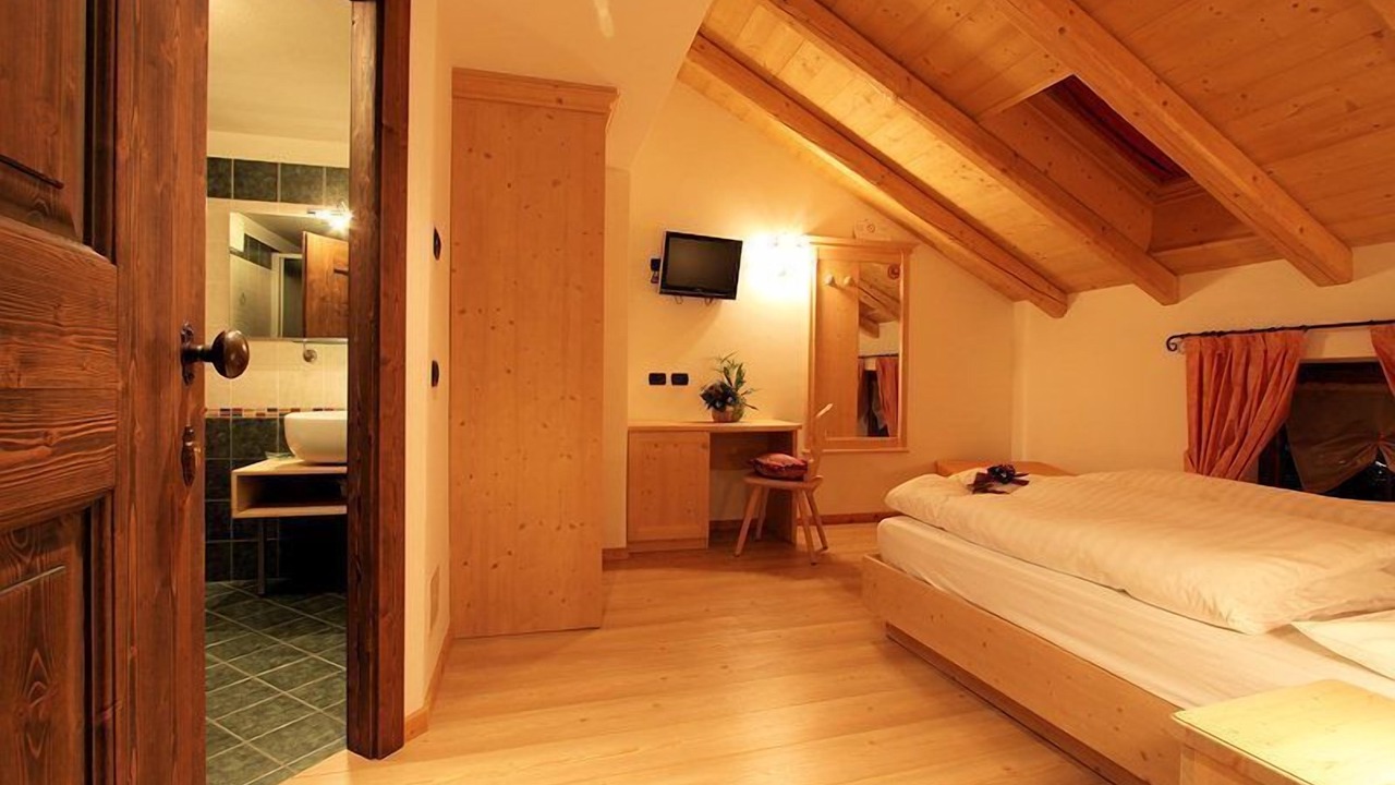 Photo of Bedroom in Panchia