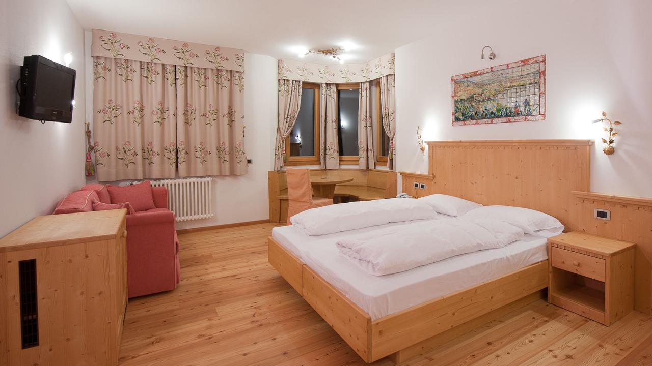 Photo of Bedroom in Cavareno