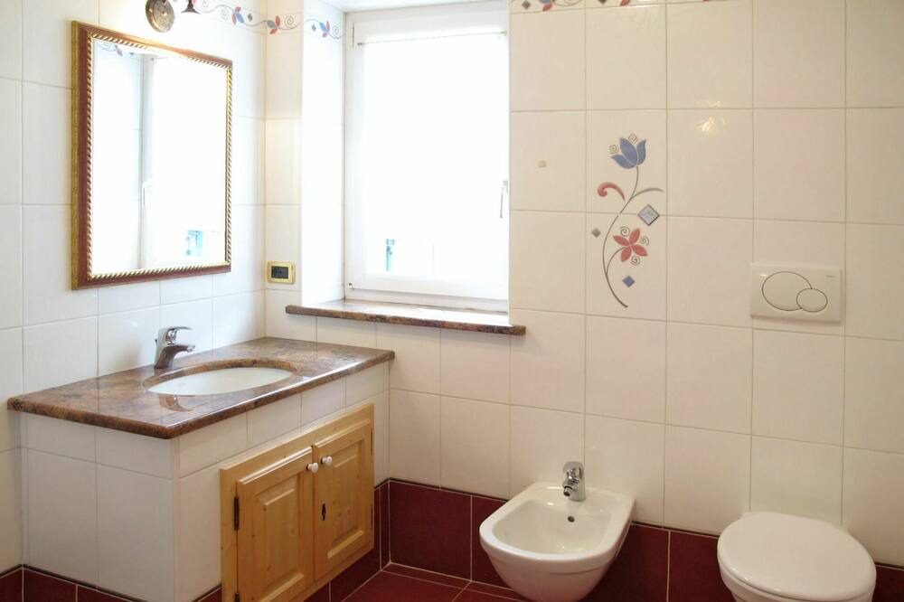 Photo of Bathroom in San Giovanni di Fassa