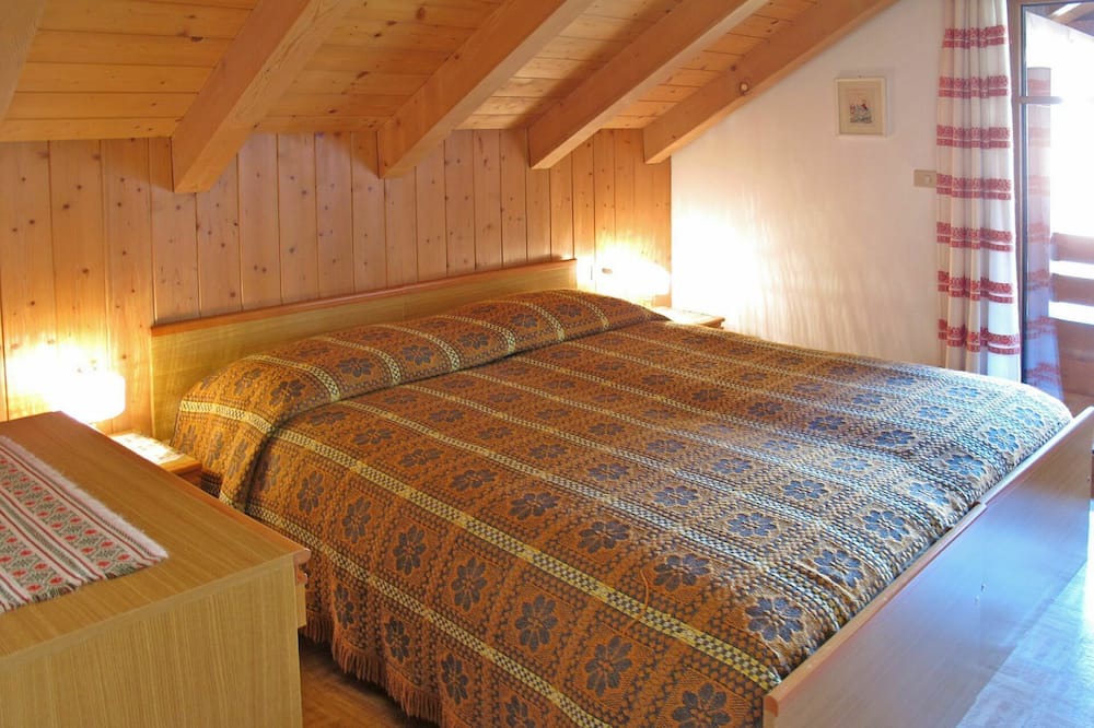 Photo of Bedroom in Moena