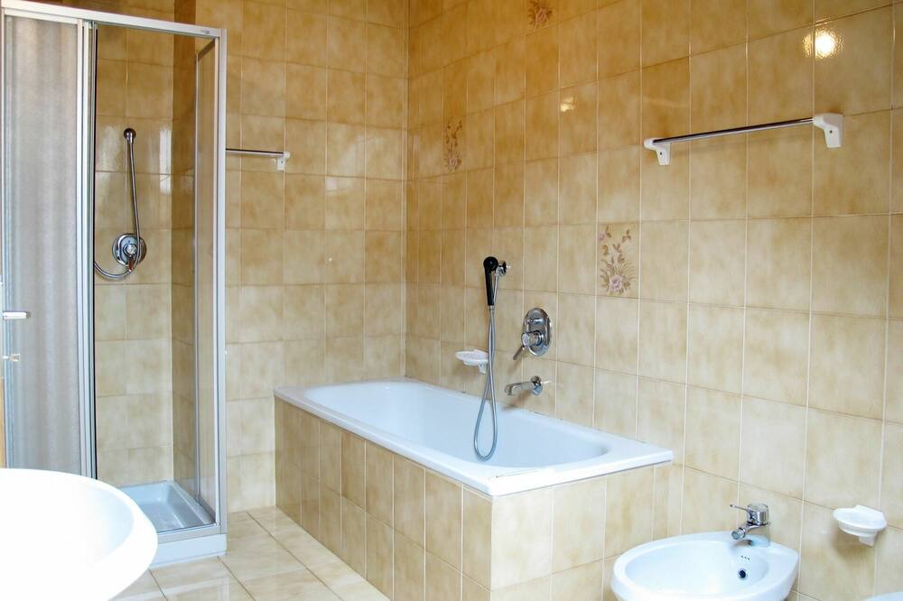 Photo of Bathroom in Moena