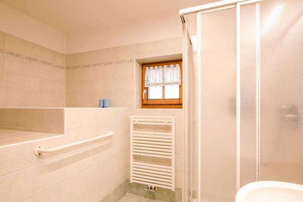 Photo of Bathroom in San Giovanni di Fassa
