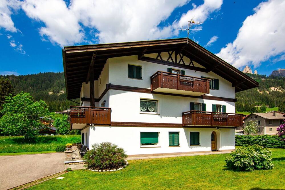 Photo of Bedroom in San Giovanni di Fassa