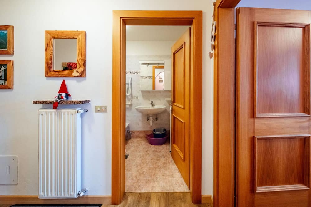 Photo of Bathroom in San Giovanni di Fassa
