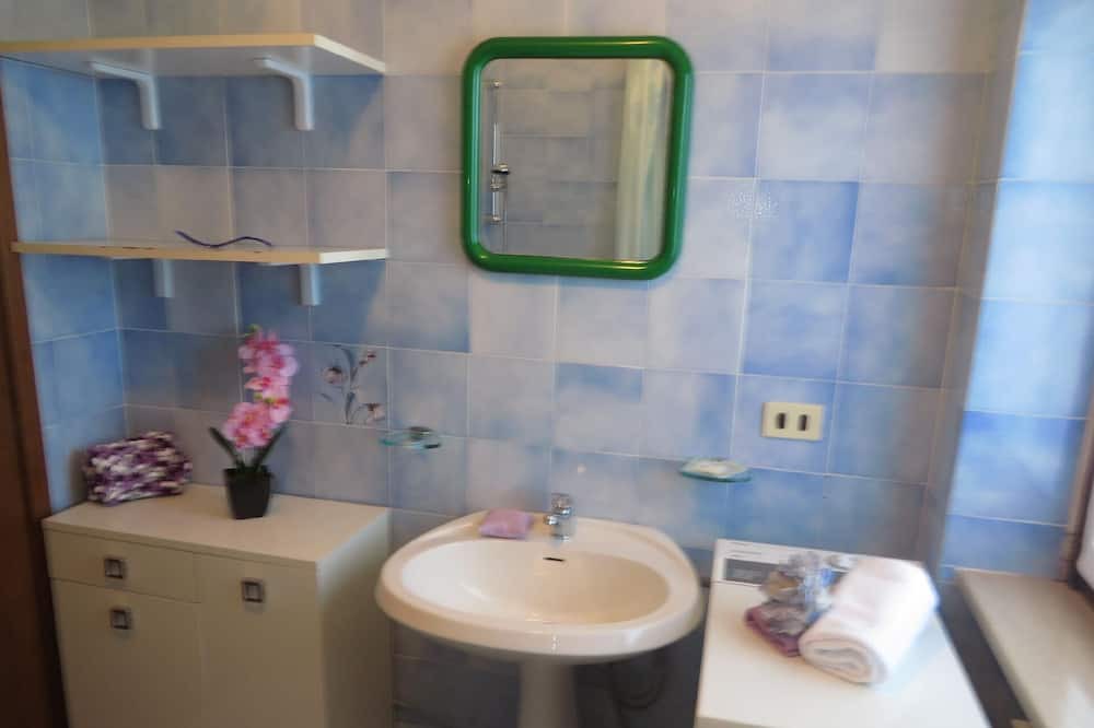 Photo of Bathroom in Brentonico