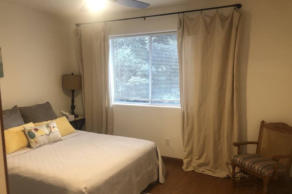 Photo of Bathroom in Woodlands Village