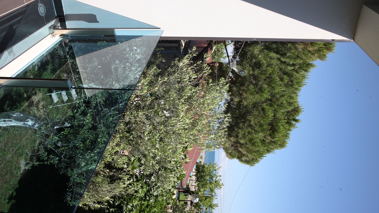 Photo of Patio Balcony in Velipoje