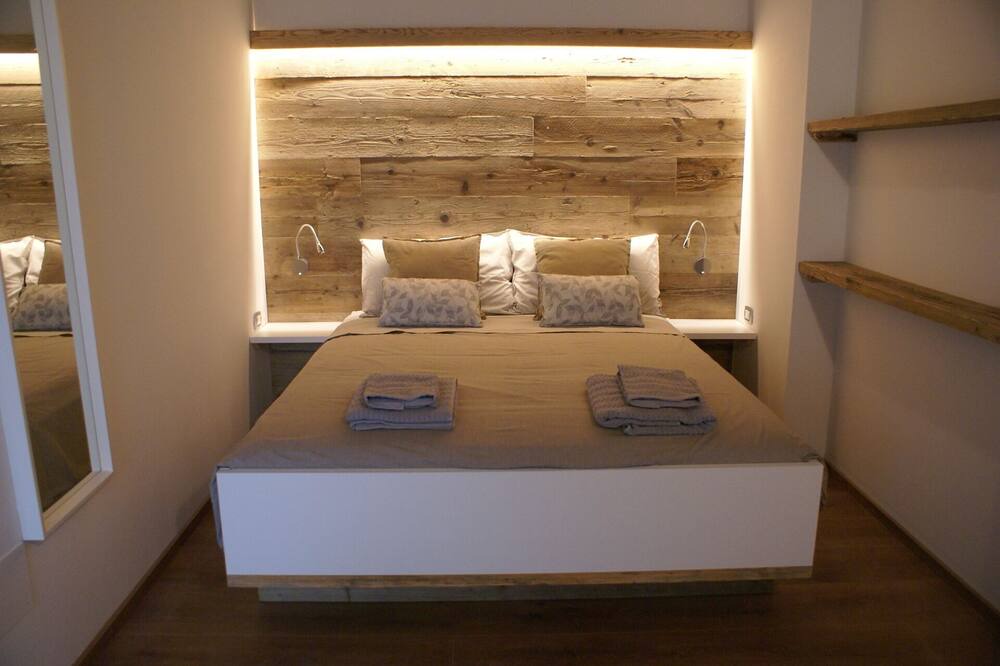 Photo of Bedroom in Cavedine