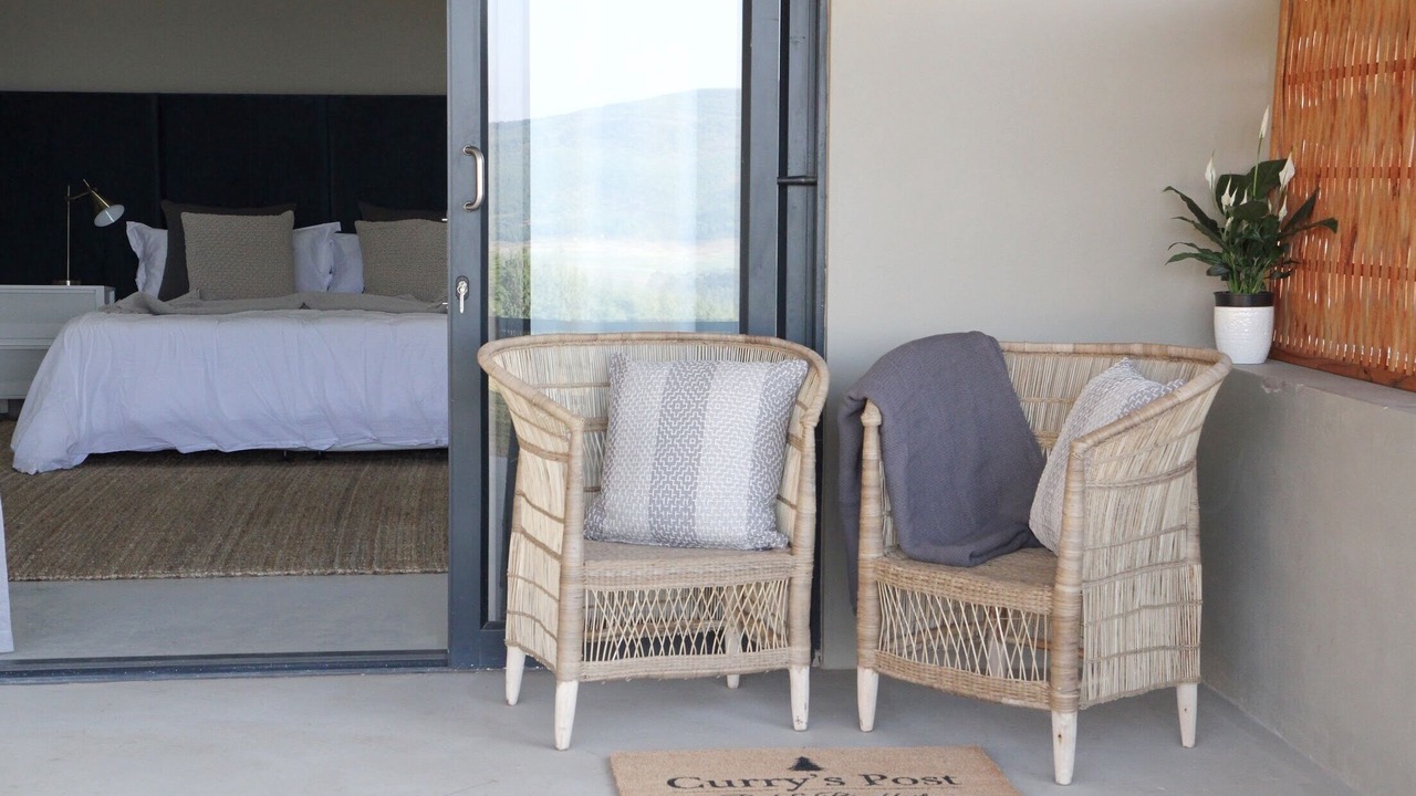 Photo of Bedroom in Curry's Post