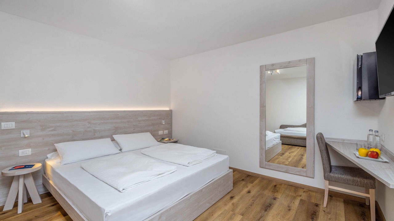 Photo of Bedroom in Molveno