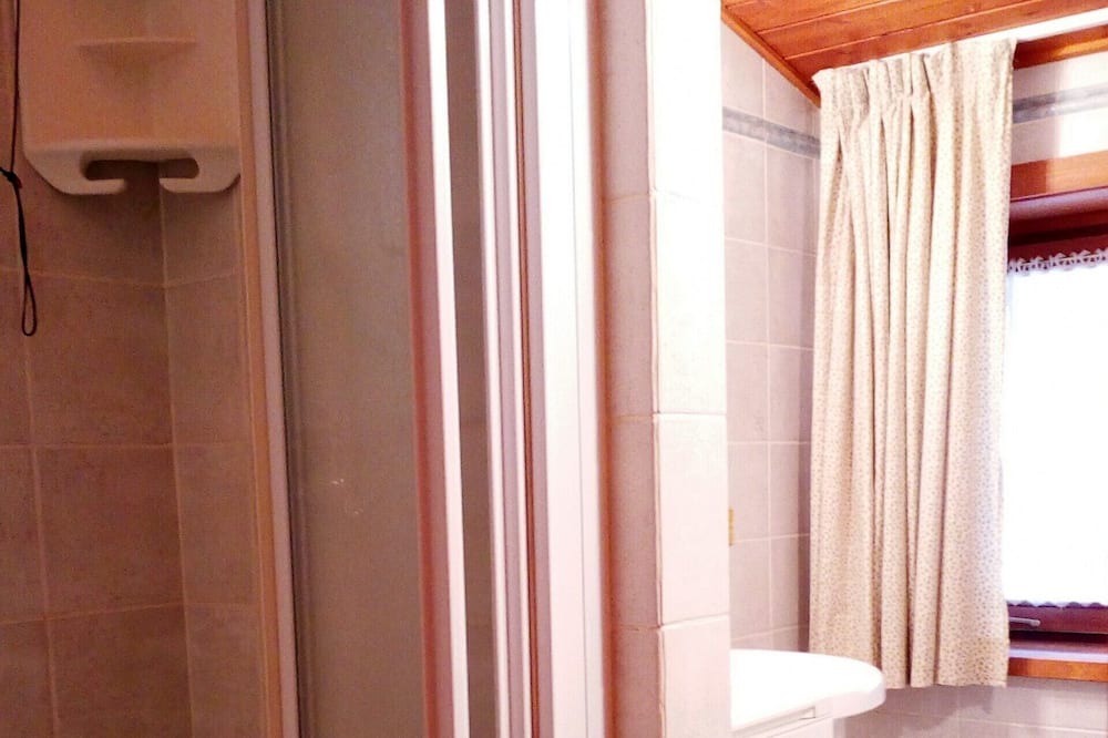 Photo of Bathroom in Palu