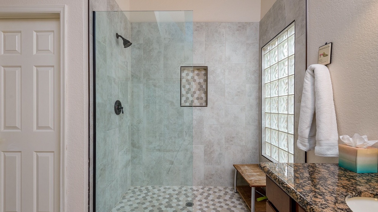 Photo of Bathroom in Paradise Vista Estates