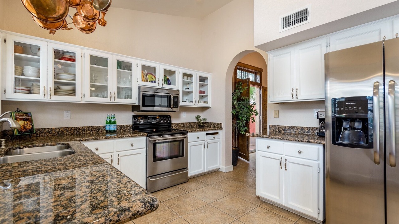 Photo of Kitchen in Paradise Vista Estates