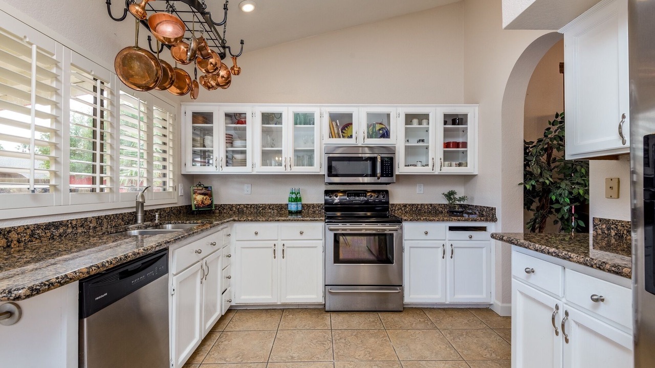 Photo of Kitchen in Paradise Vista Estates