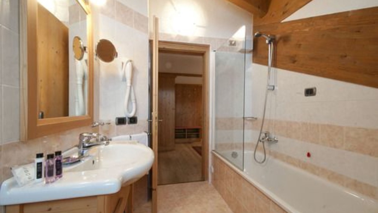 Photo of Bathroom in Palu