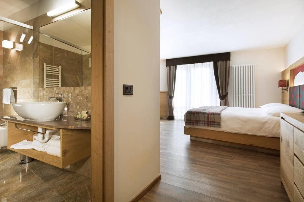 Photo of Bedroom in Campitello di Fassa
