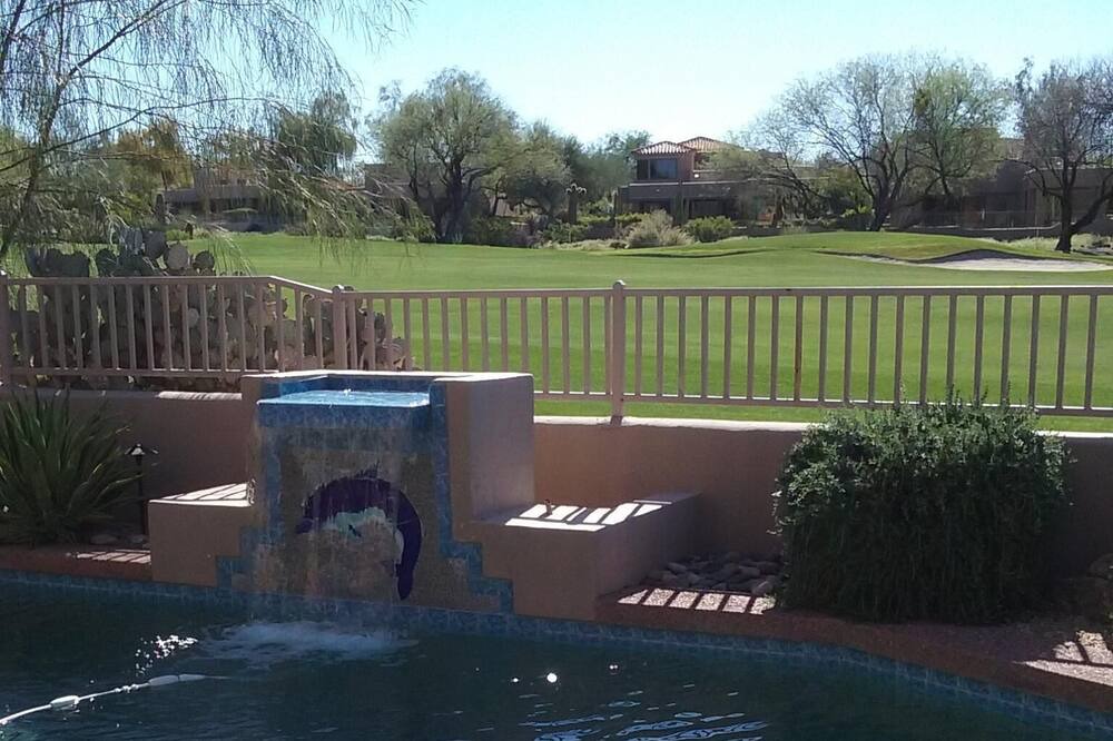 Photo of Outdoor in Fifth Green