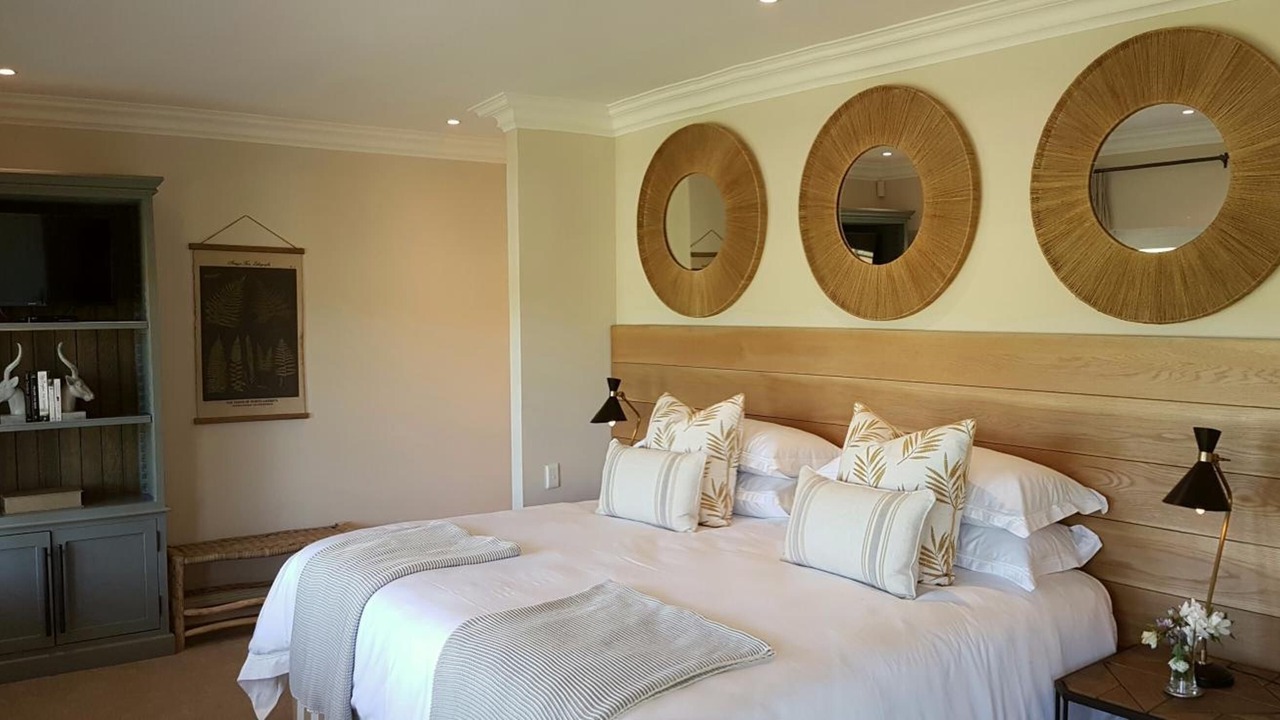 Photo of Bedroom in Curry's Post