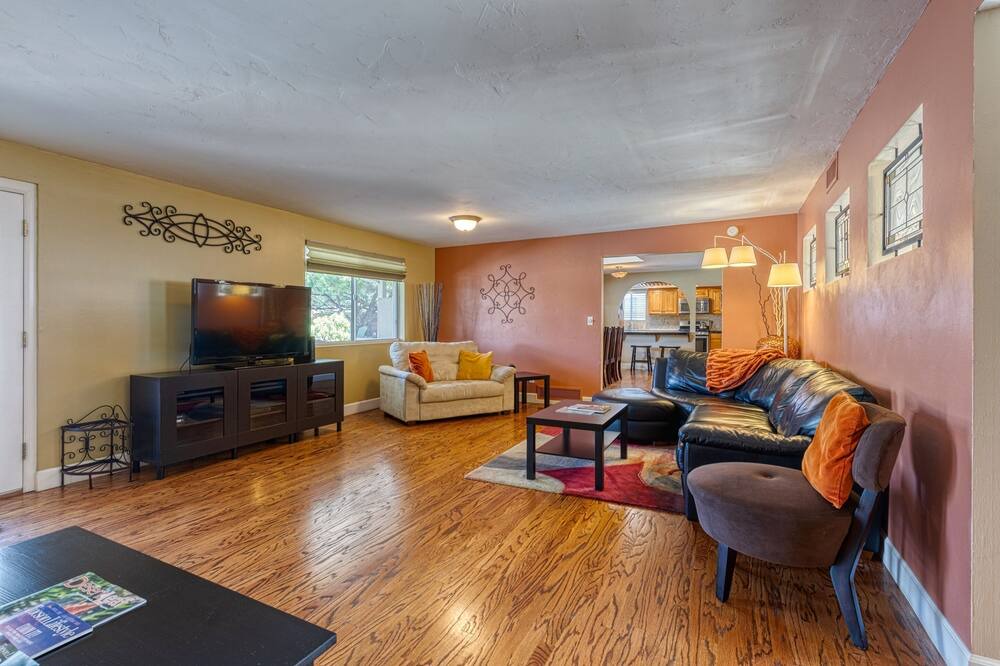 Photo of Livingroom in Tucson