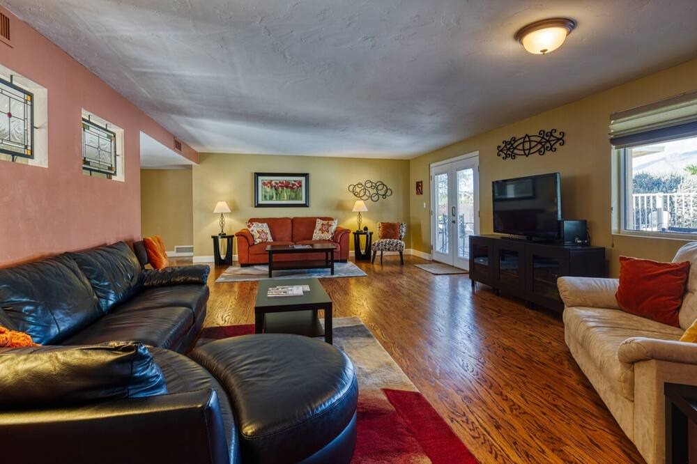 Photo of Livingroom in Tucson