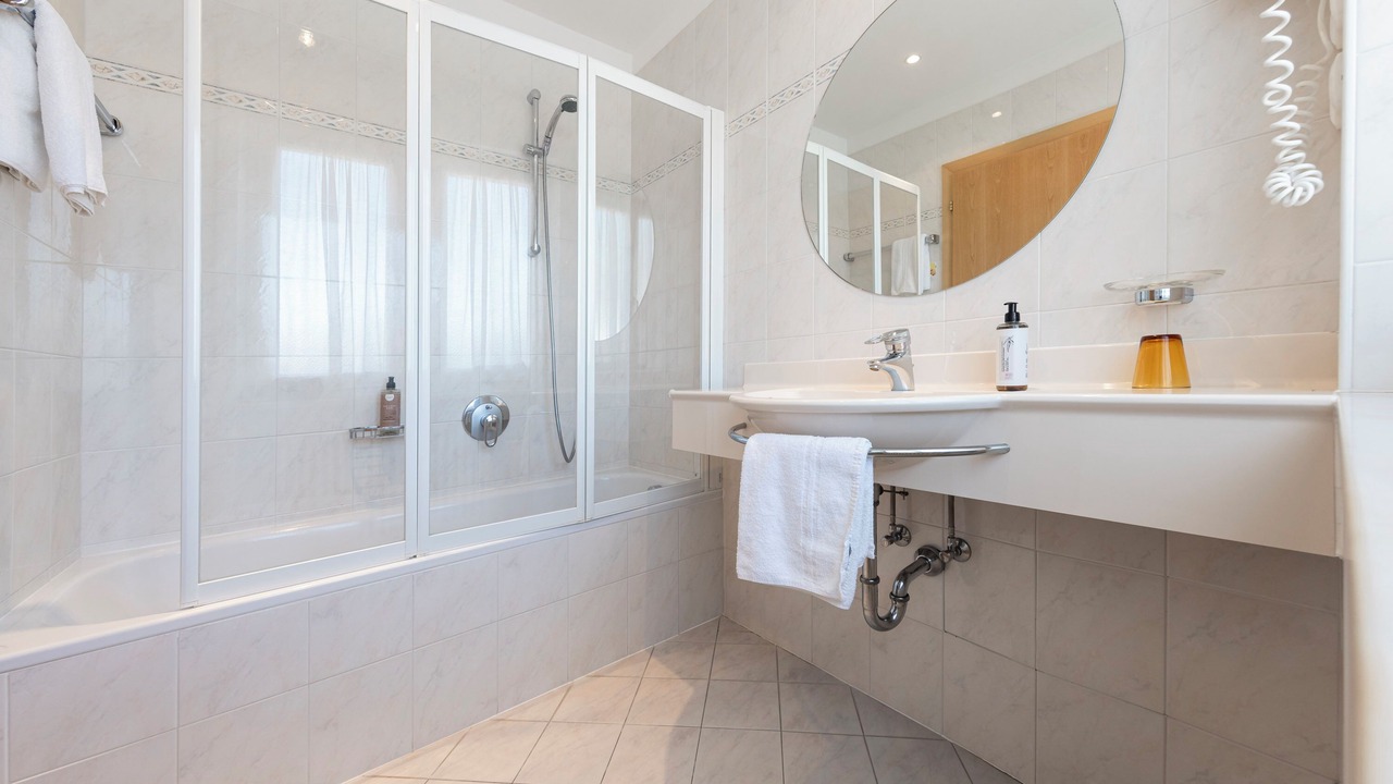 Photo of Bathroom in Terlano