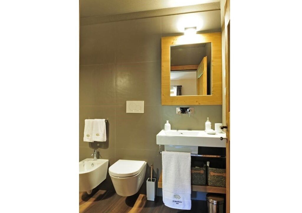 Photo of Bathroom in Vignola-Falesina