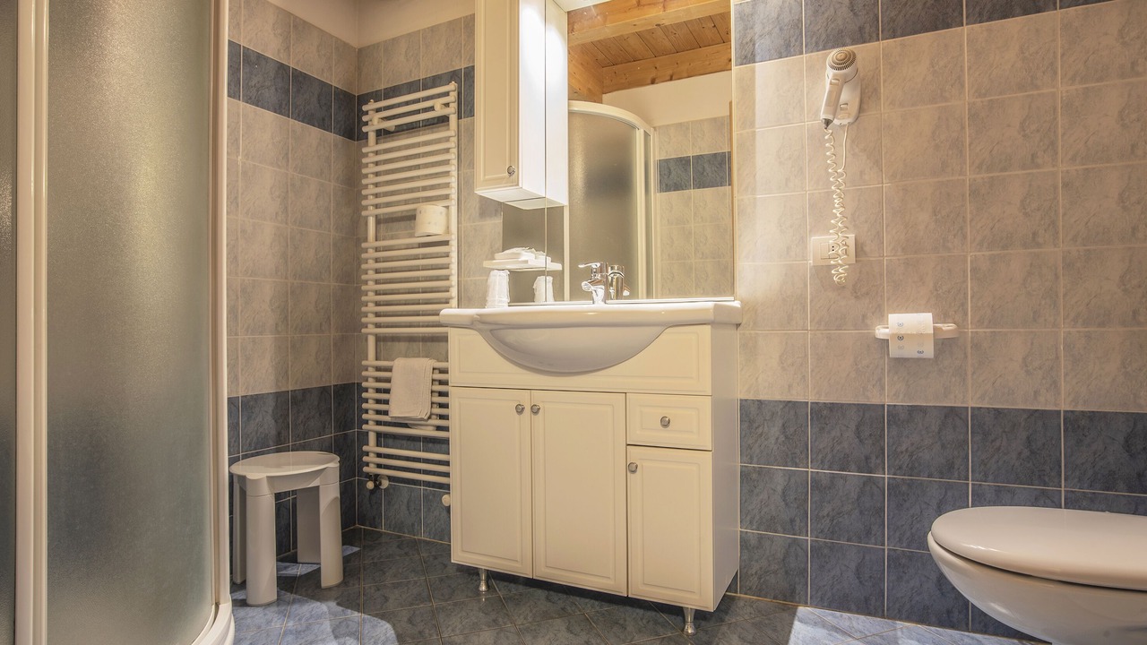 Photo of Bathroom in Flavon