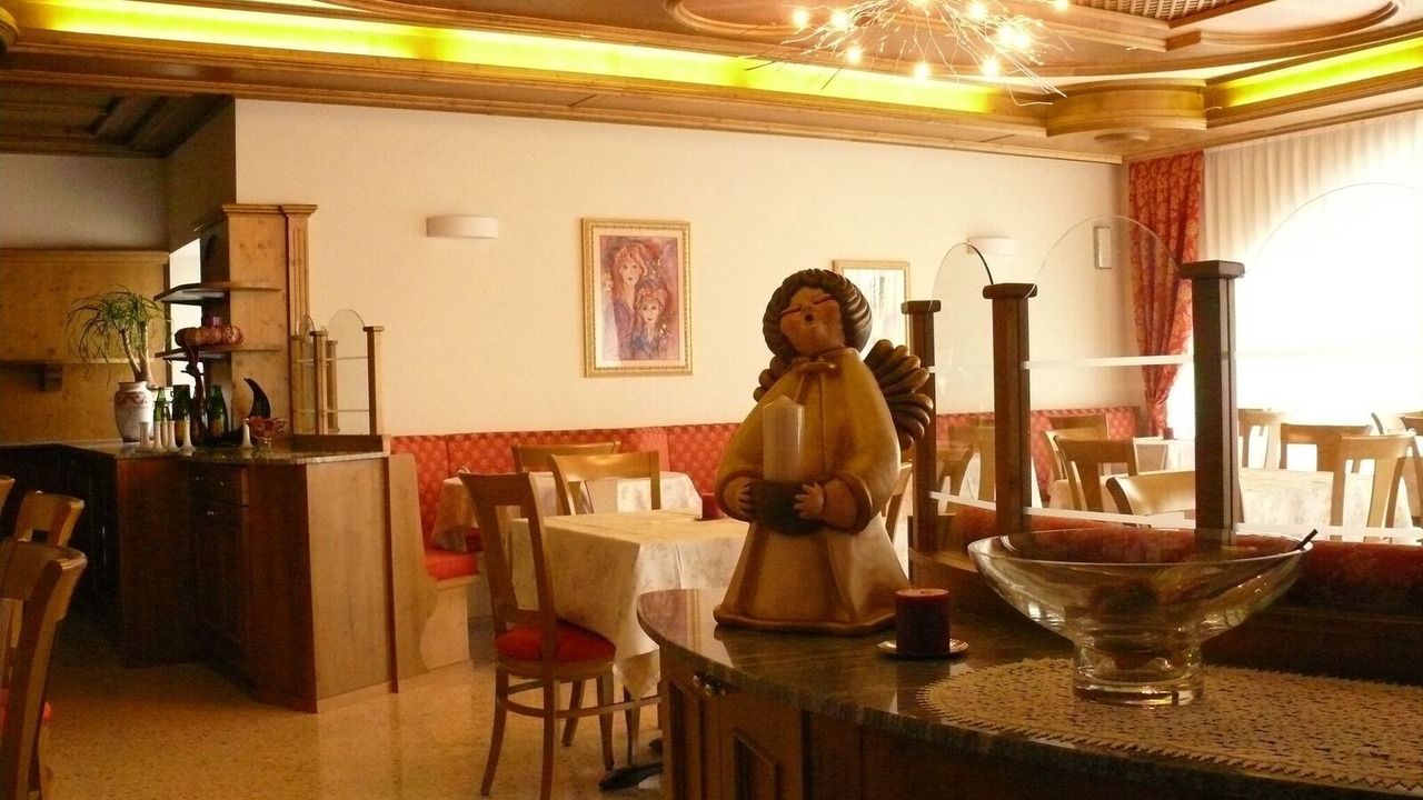 Photo of Others in Romeno