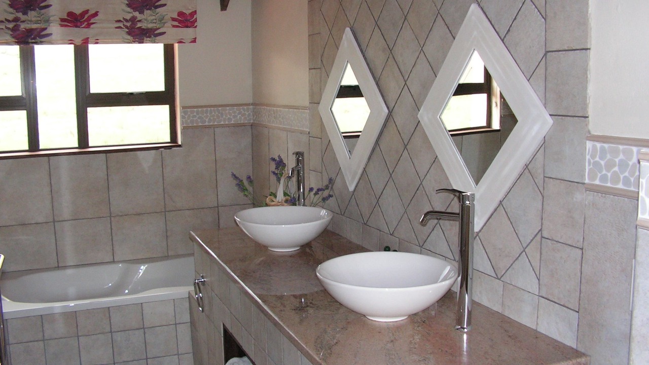 Photo of Bathroom in Cathkin Park