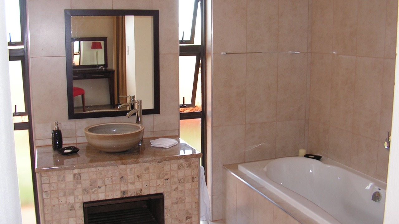 Photo of Bathroom in Cathkin Park