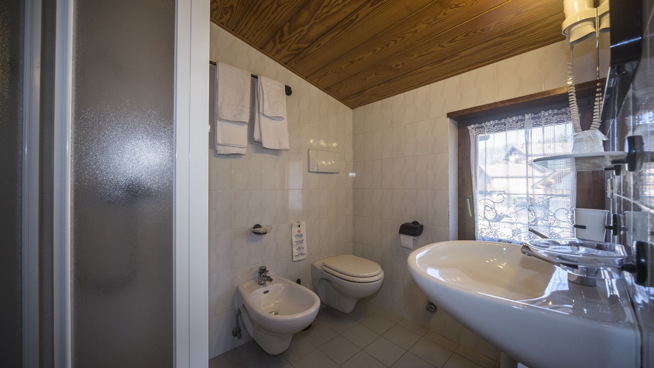 Photo of Bathroom in Carbonare