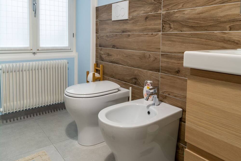 Photo of Bathroom in Barco