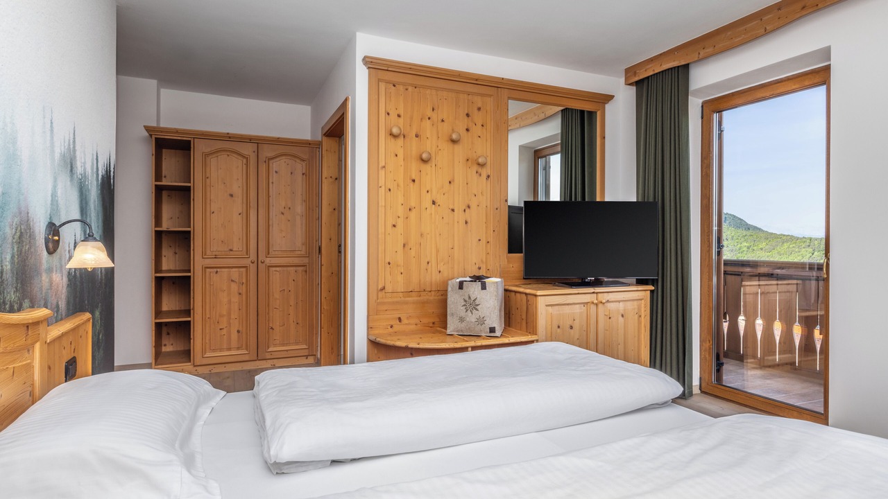 Photo of Bedroom in Montesover