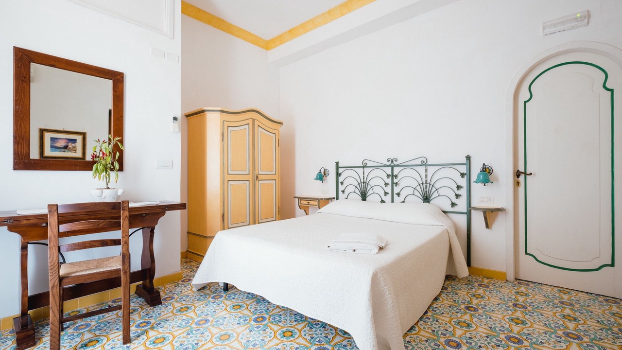 Photo of Bedroom in Minori