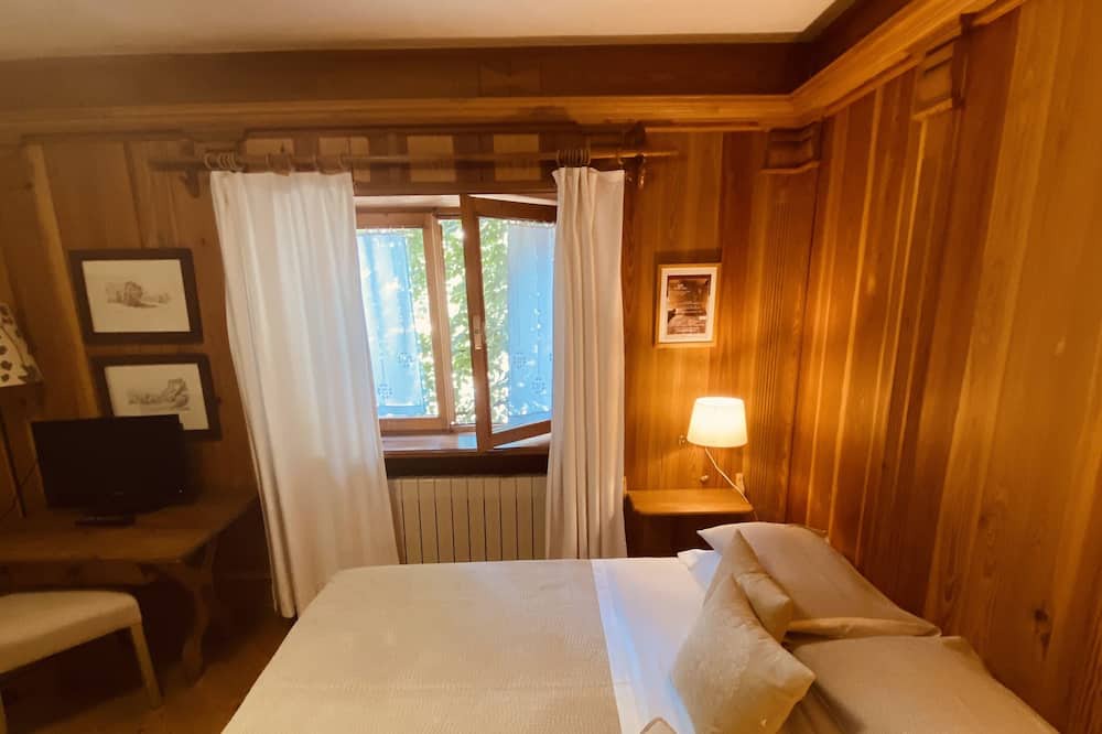 Photo of Bedroom in Castello-Molina di Fiemme