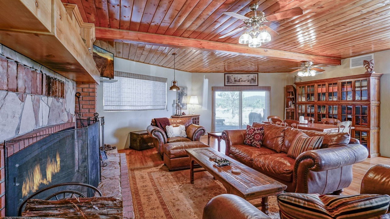 Photo of Livingroom in Parks