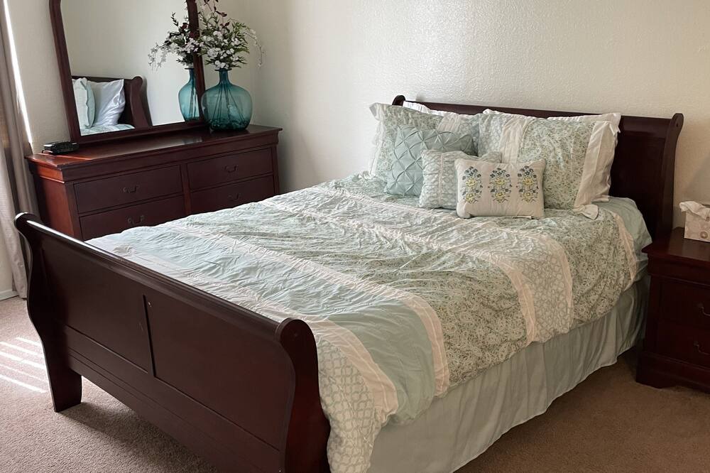 Photo of Bedroom in Tortolita