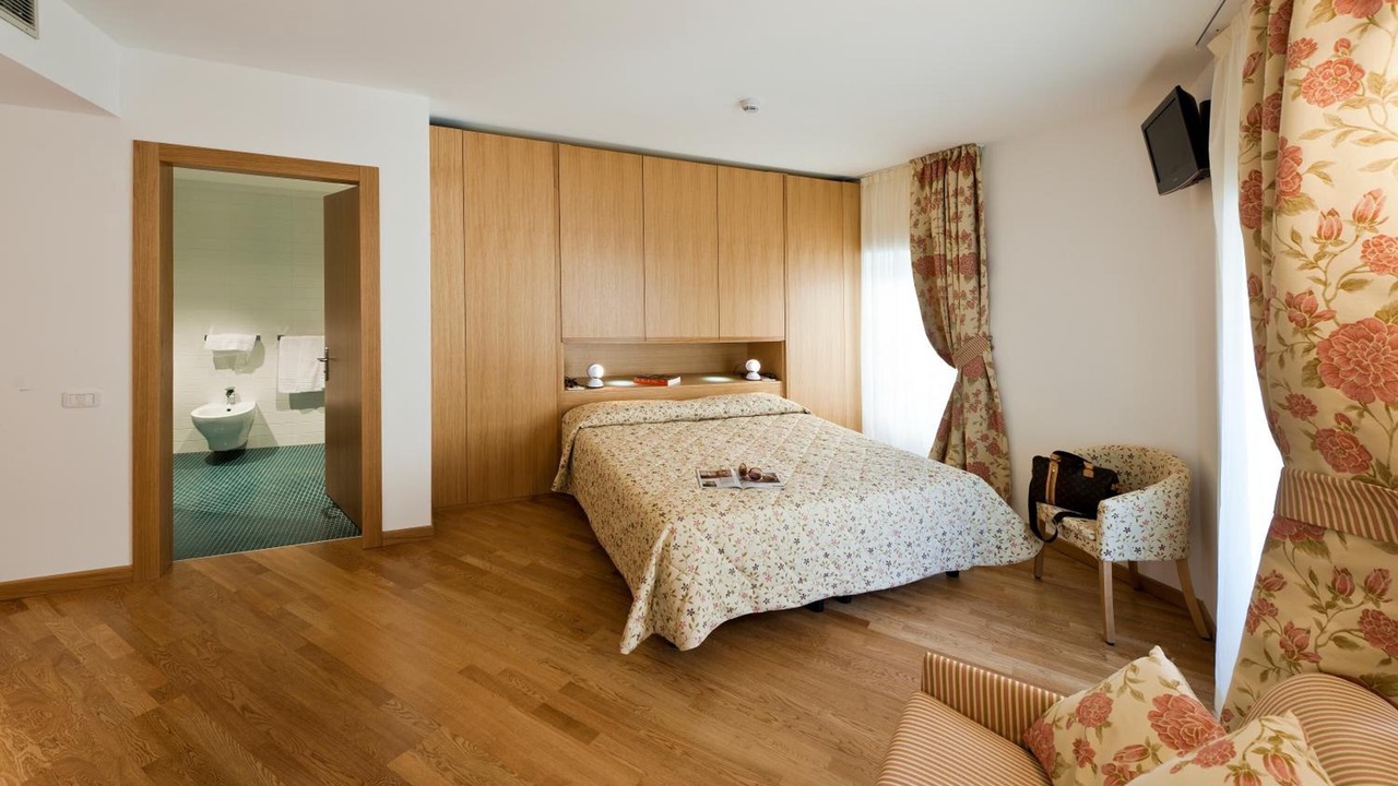 Photo of Bedroom in Levico Terme