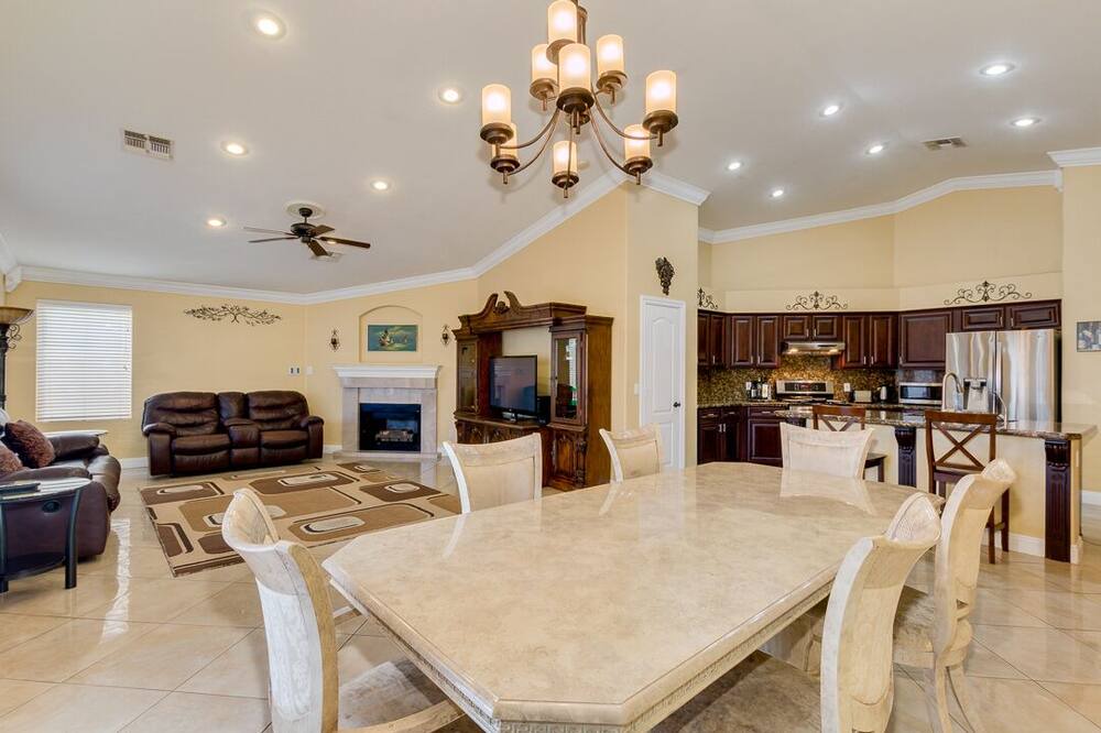 Photo of Kitchen in Paradise Valley Village