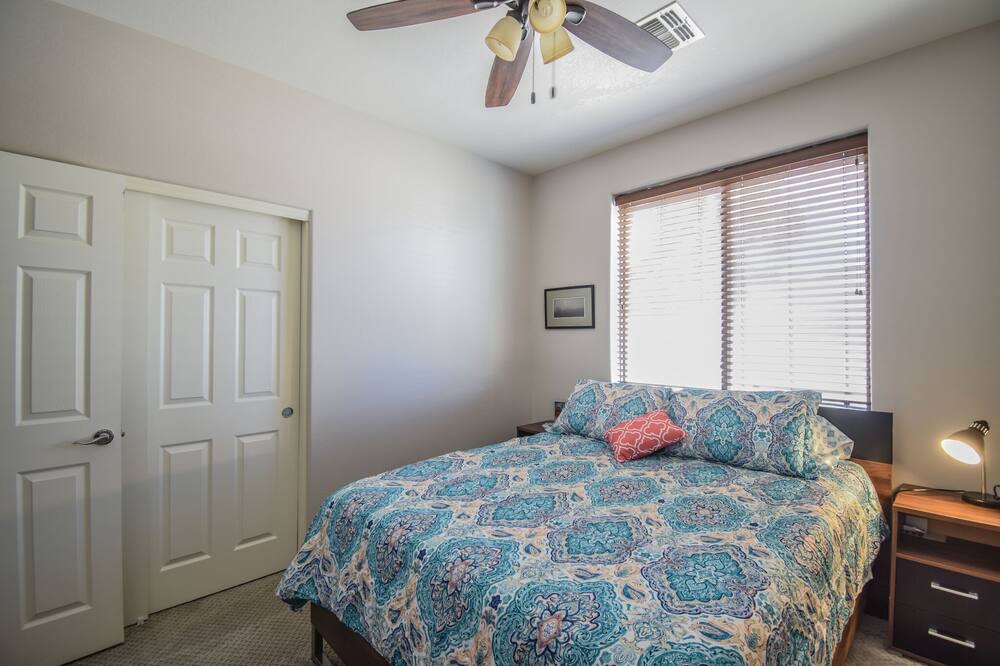 Photo of Bedroom in Maricopa