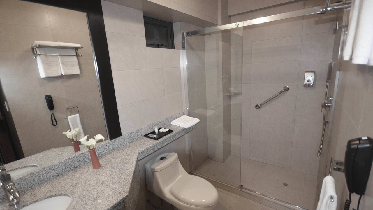 Photo of Bathroom in Victor Larco Herrera