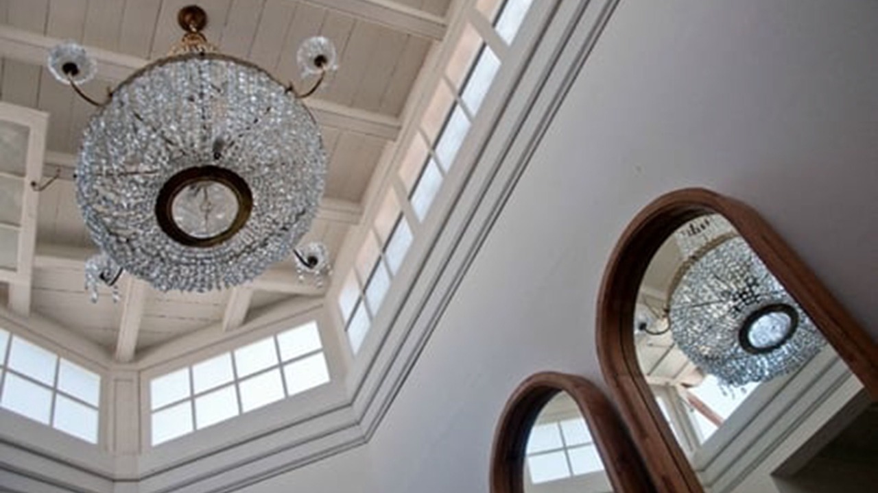 Photo of Others in Leuro