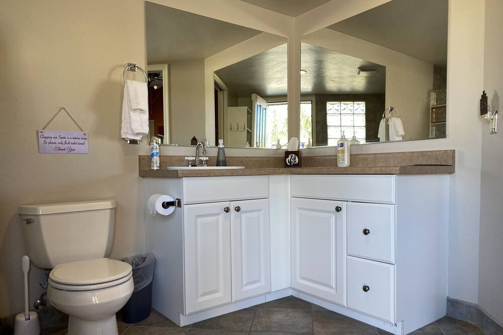 Photo of Bathroom in Tortolita