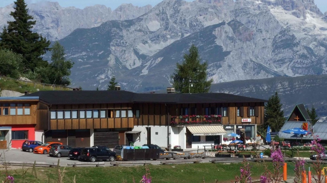Photo of Outdoor in Vason