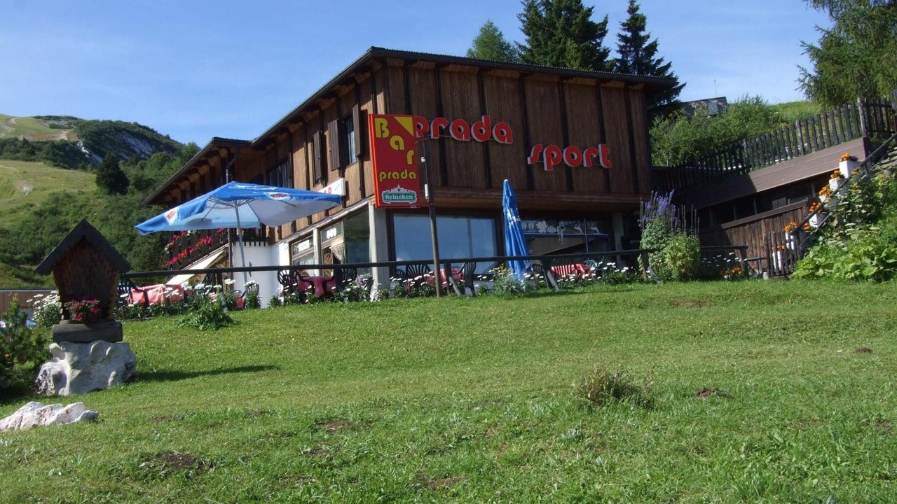 Photo of Outdoor in Vason
