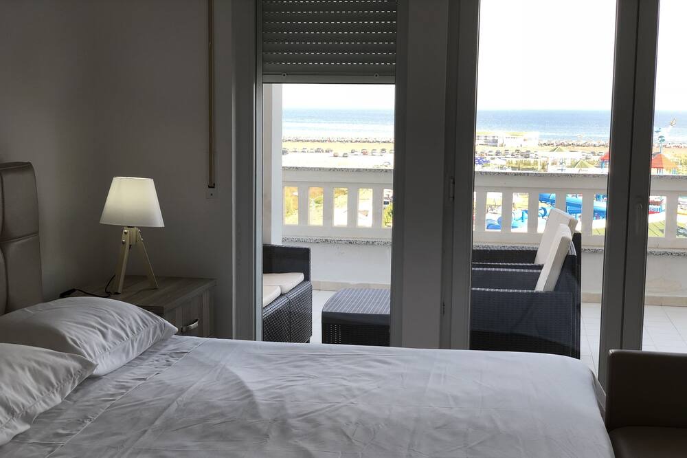 Photo of Patio Balcony in Velipoje