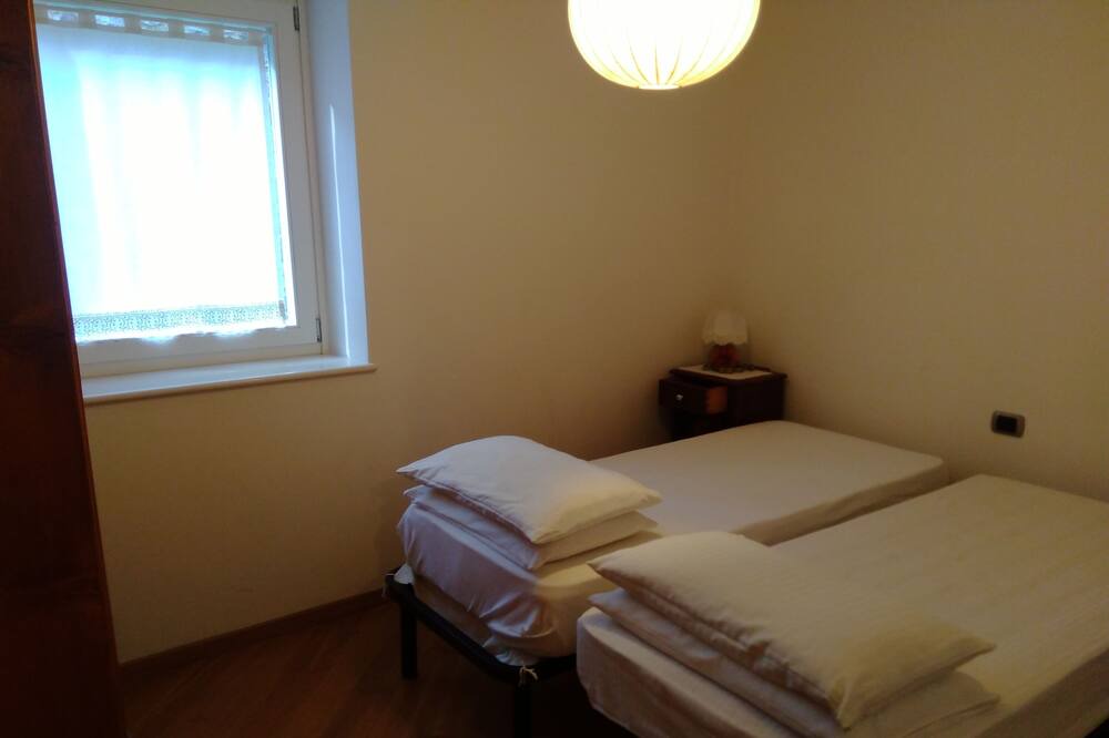 Photo of Bedroom in Pellizzano